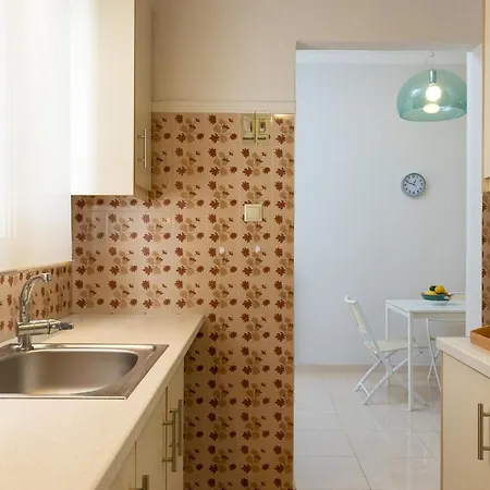شقة Cozy 2 Bedroom In Chania