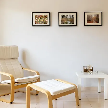 Cozy 2 Bedroom In Chania *